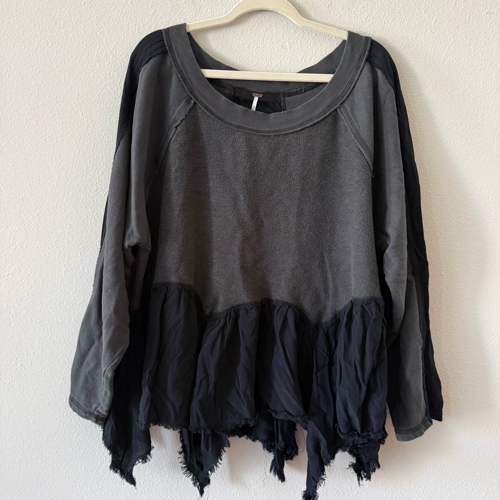 Free People Duster Pullover with Ruffled Asymmetrical Hem Black Large